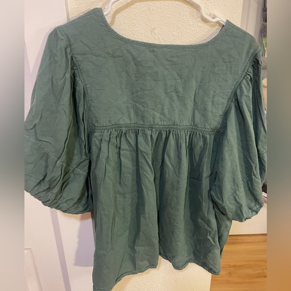 Green Boho Blouse, quilted peasant top - Picture 5 of 6